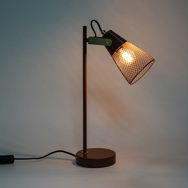 چراغ میز آهن توخالی اتاق خواب هتل